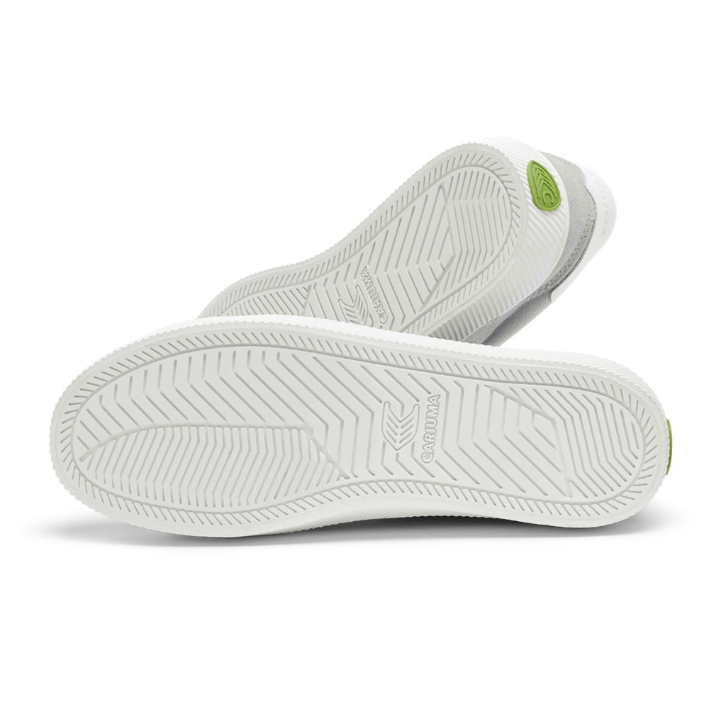 Zapatilla Cariuma Unisex OCA Nylon Suede Light Grey
