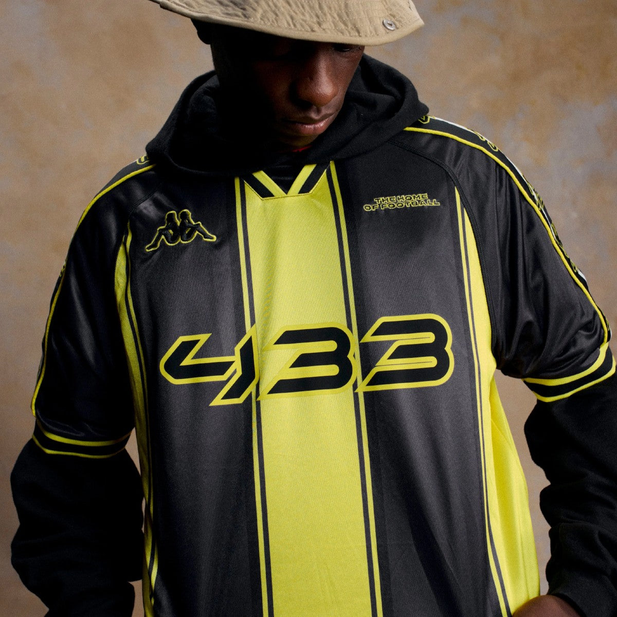 Camiseta Kappa 222 Banda Rombat 433 Oversize Yellow Black