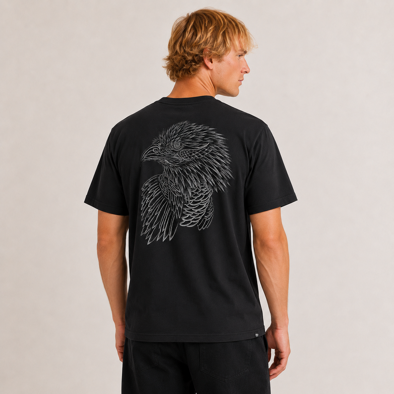 Polera x Thomas Hooper Prey Black