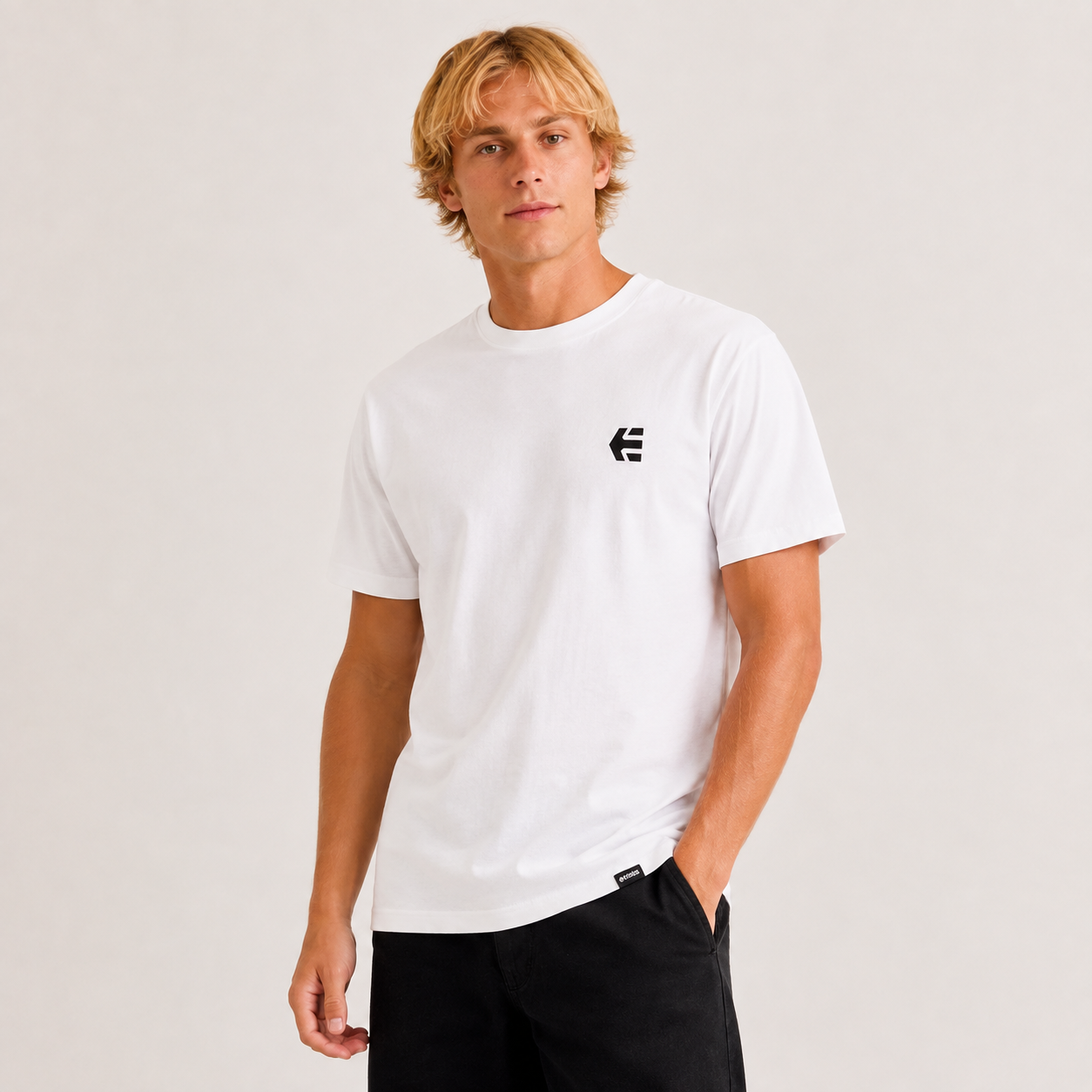 Polera x Thomas Hooper Abstract White
