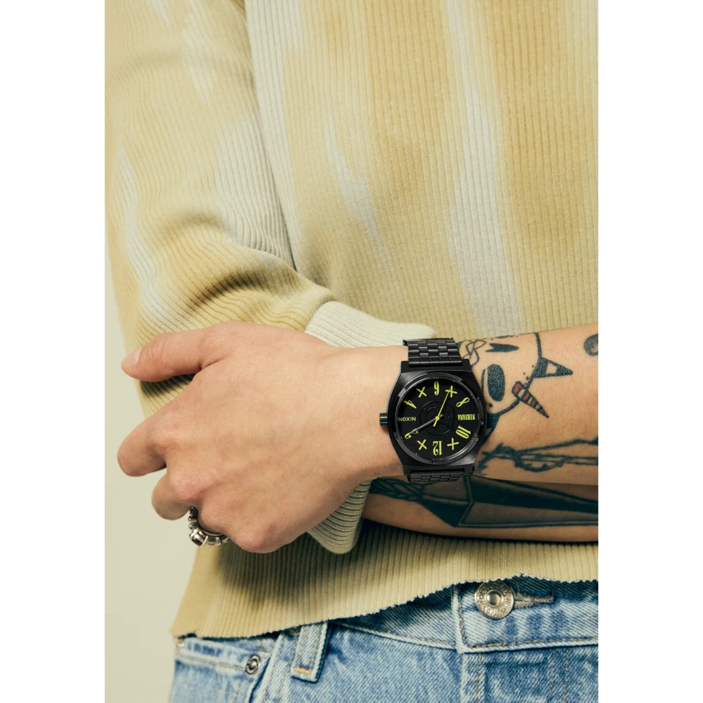 Reloj Nixon Nirvana Time Teller Black Smiley Face