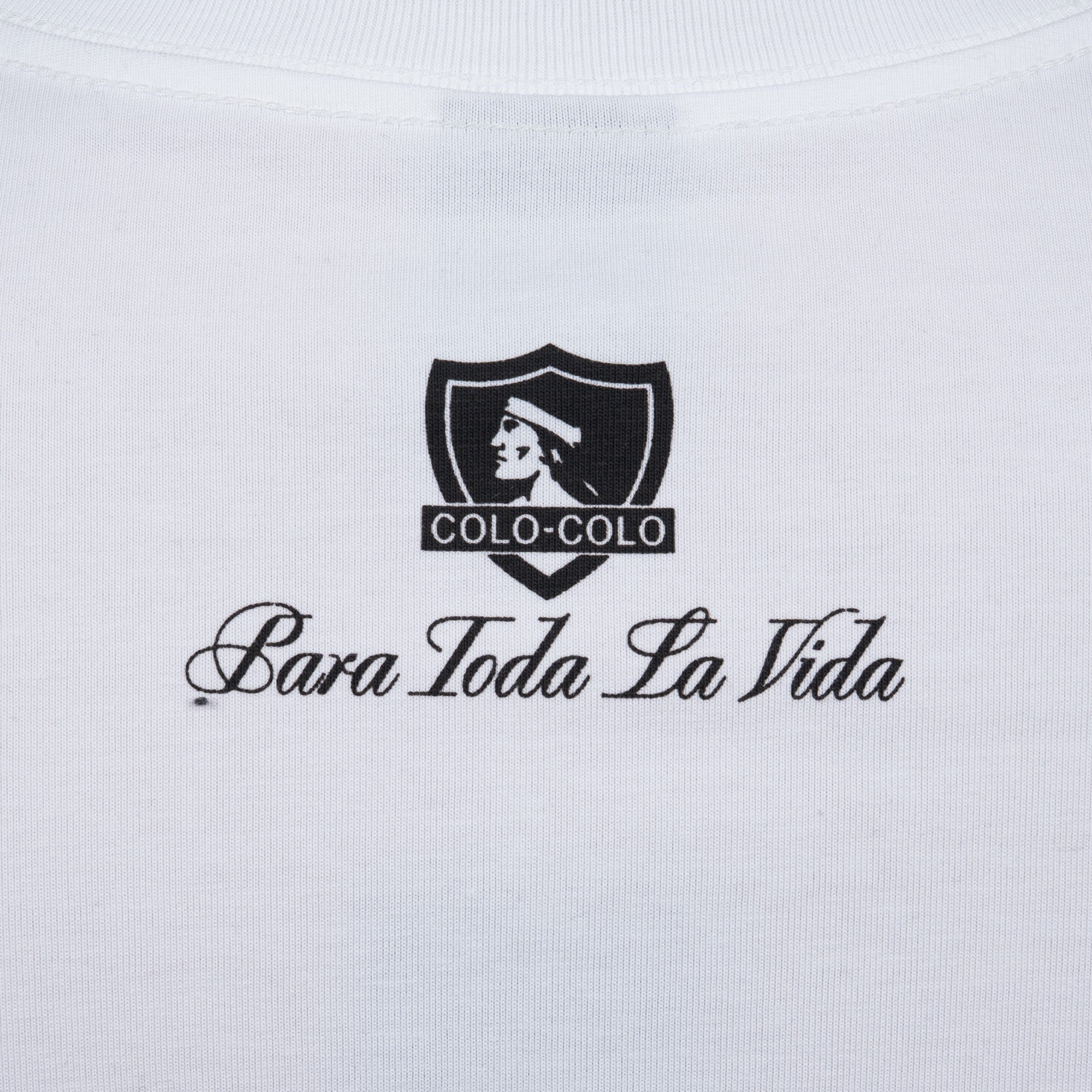 Polera Colo-Colo Urbano Blanco Escudo Negro