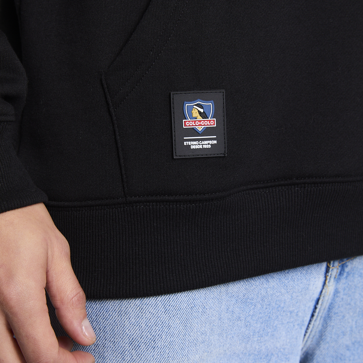 Polerón Colo Colo Urbano Hombre Hoodie Eterno Campeón Negro