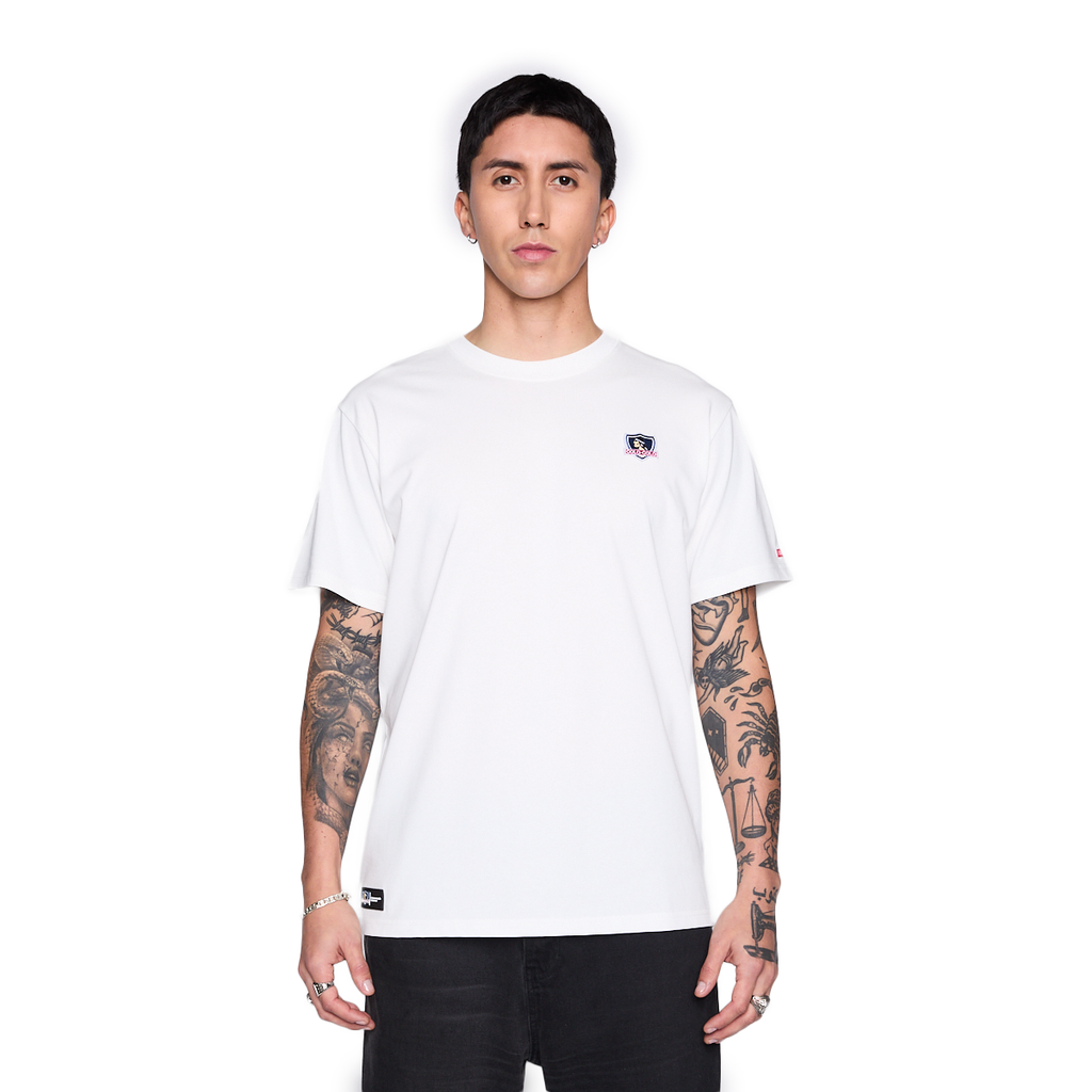 Polera Colo Colo Urbano Hombre Escudo Blanco
