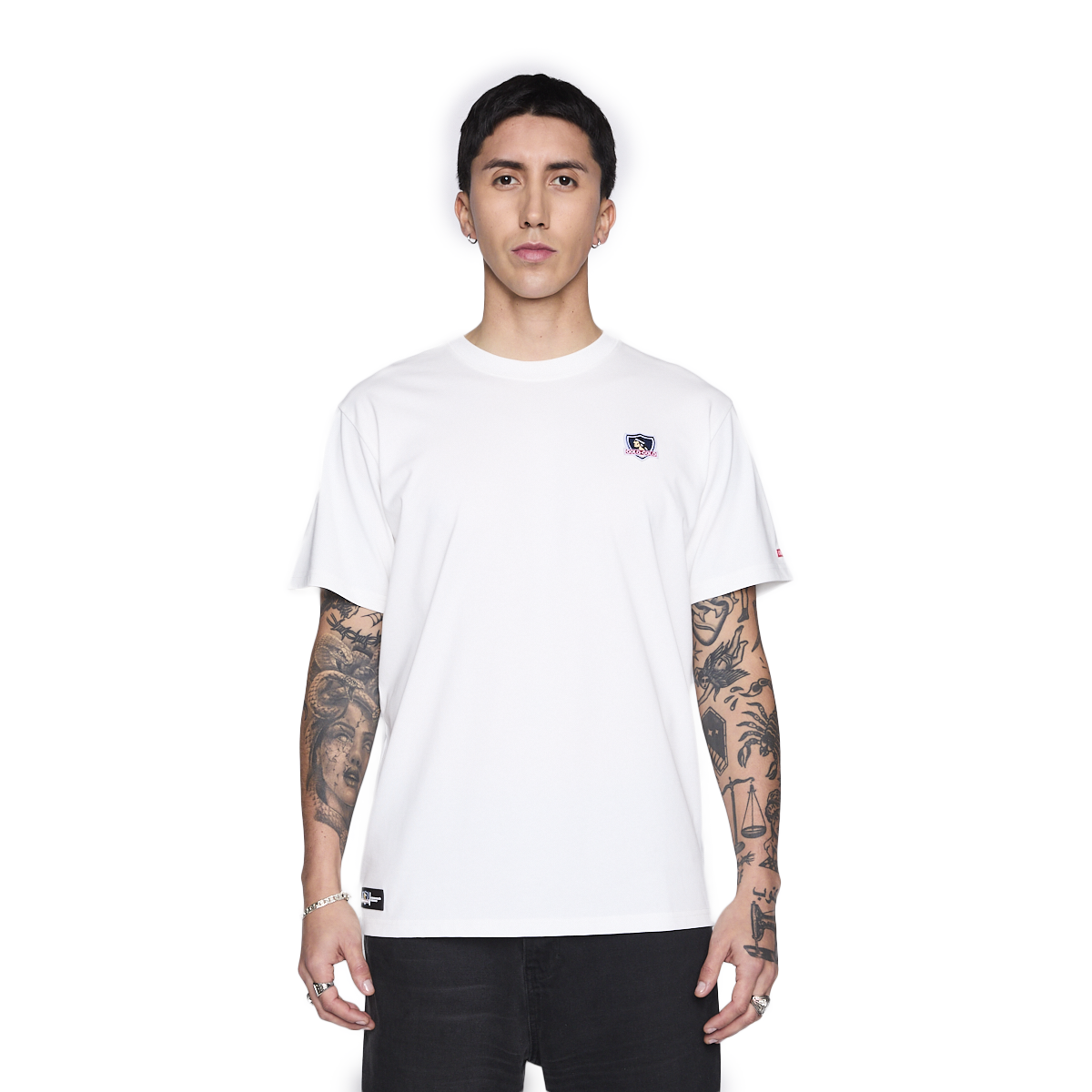 Polera Colo Colo Urbano Hombre Escudo Blanco