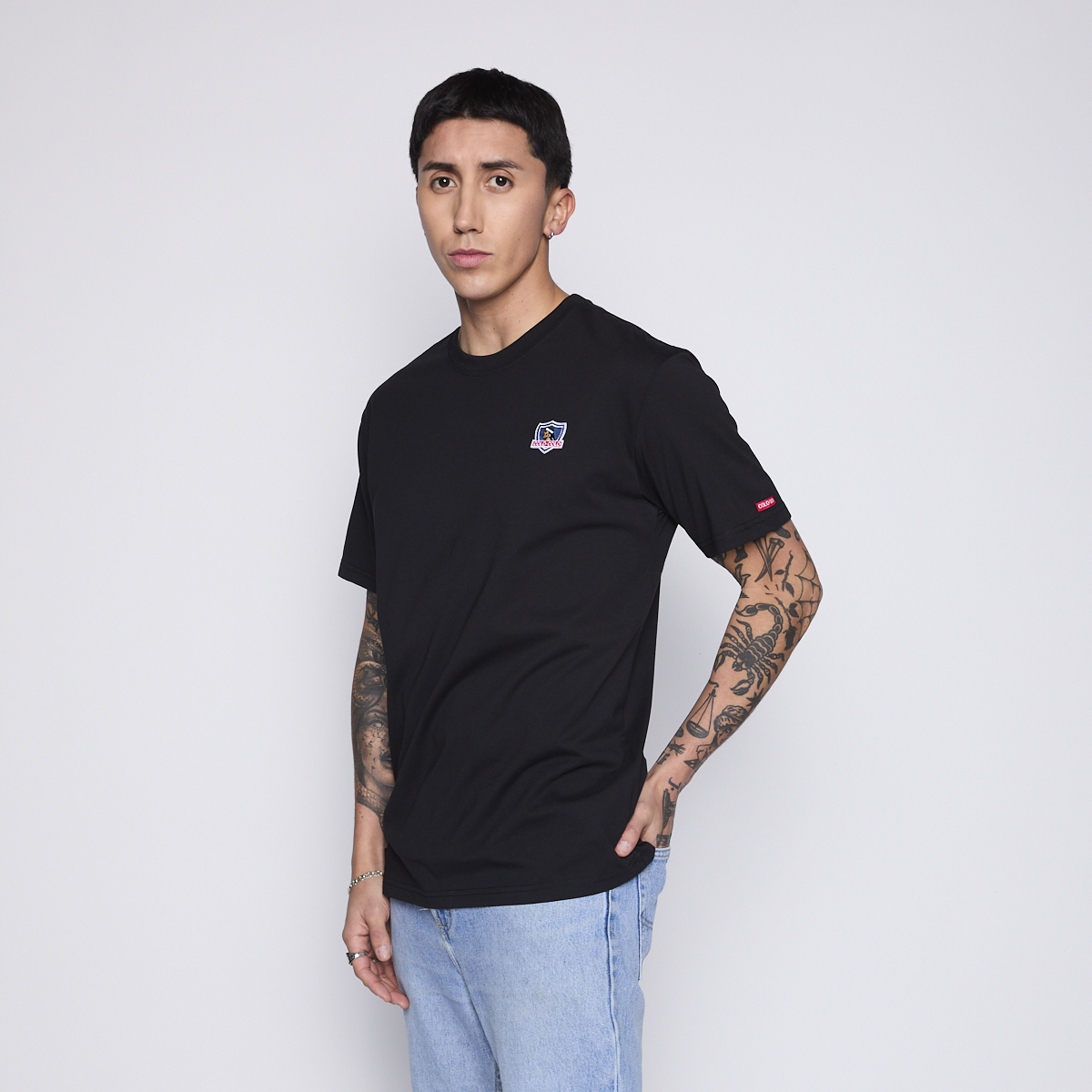 Polera Colo Colo Urbano Hombre Escudo Negro