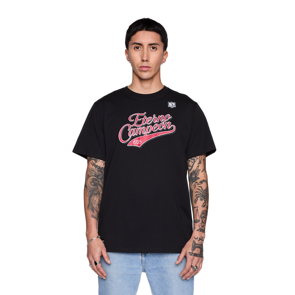 Polera Colo Colo Urbano Hombre Eterno Campeón Negro y Rojo