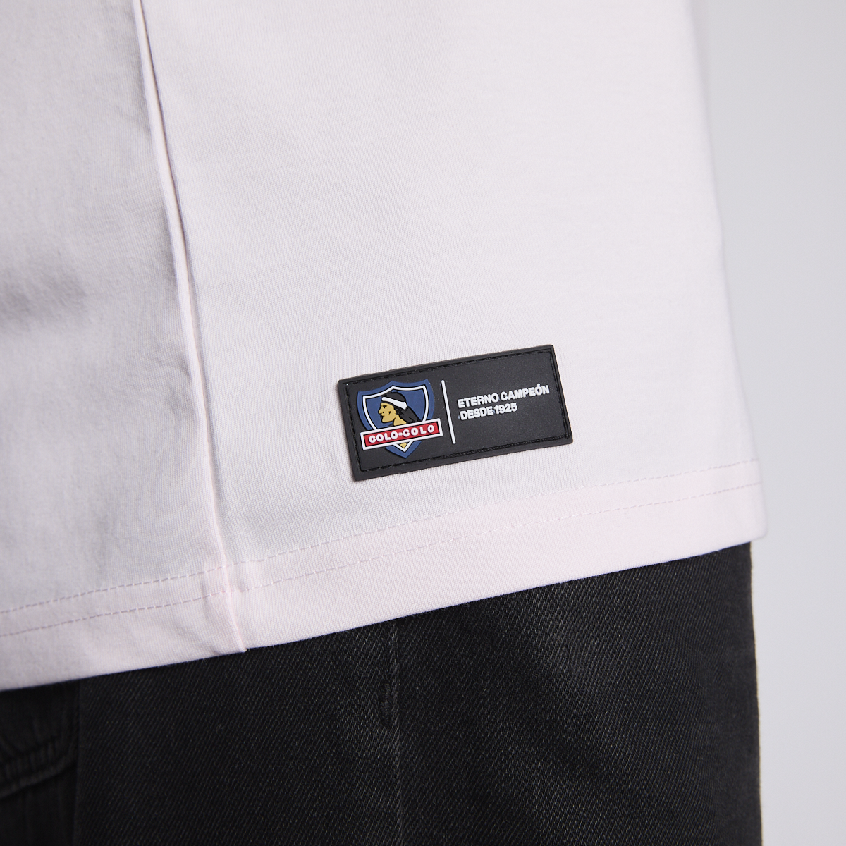 Polera Colo Colo Urbano Hombre Quiero Seguirte Rosado