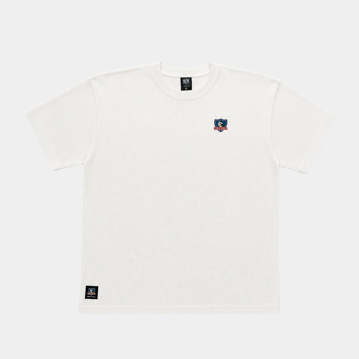 Polera Colo-Colo Urbano Oversize Blanco Escudo Pequeño Full Color