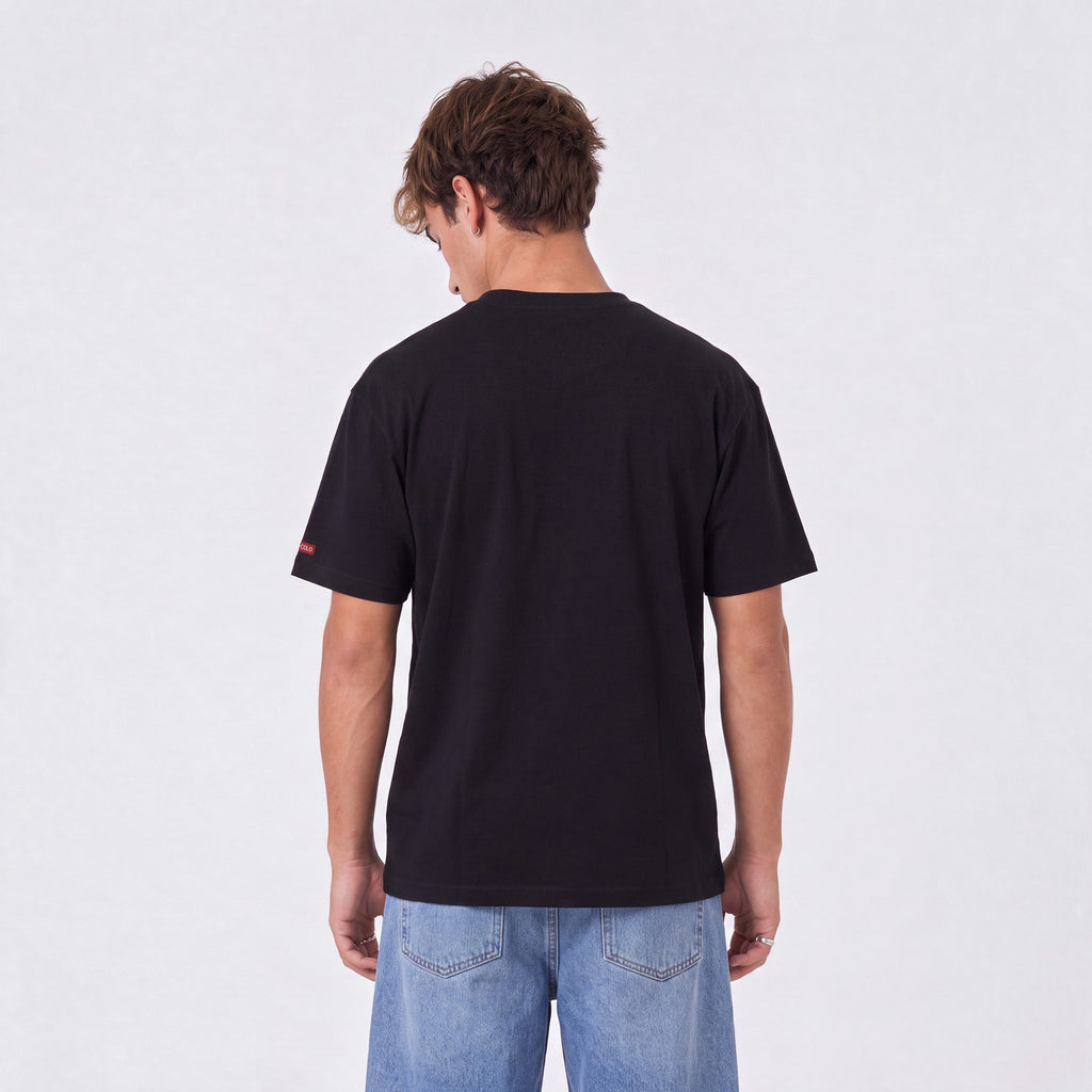 Polera Colo-Colo Urbano Oversize Negro Escudo Pequeño Full Color
