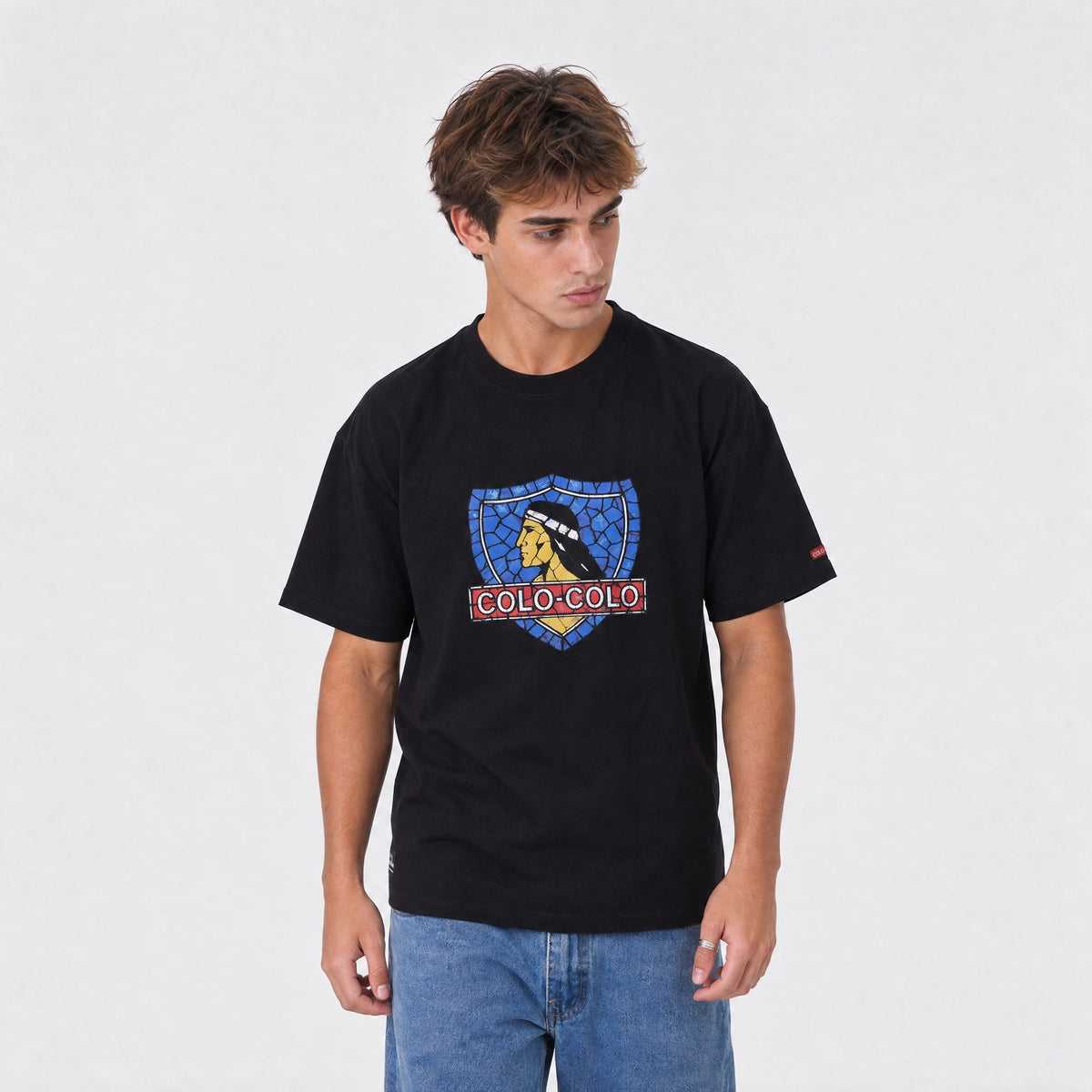Polera Colo-Colo Urbano Oversize Escudo Mosaico Negro