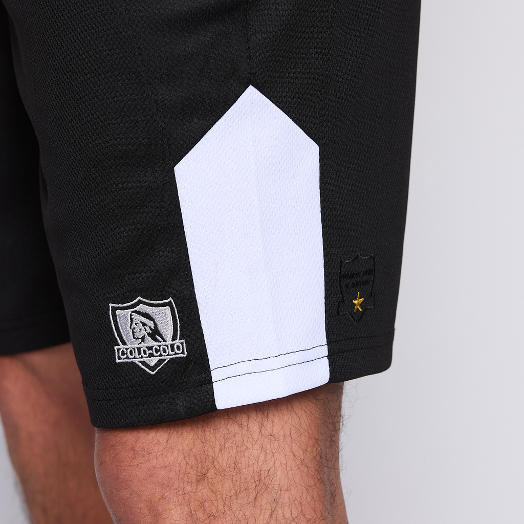 Short Colo Colo Urbano Hombre Bi Color Negro y Blanco