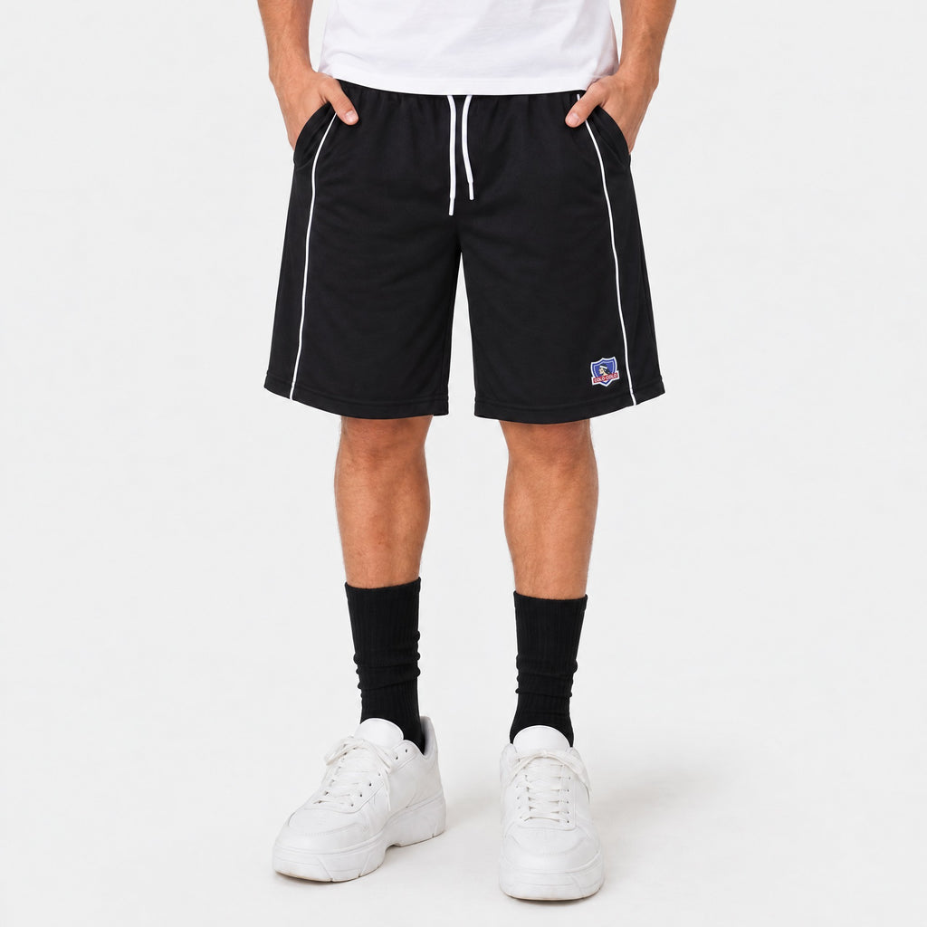 Short Colo Colo Urbano Negro Rayas Blancas Escudo Color