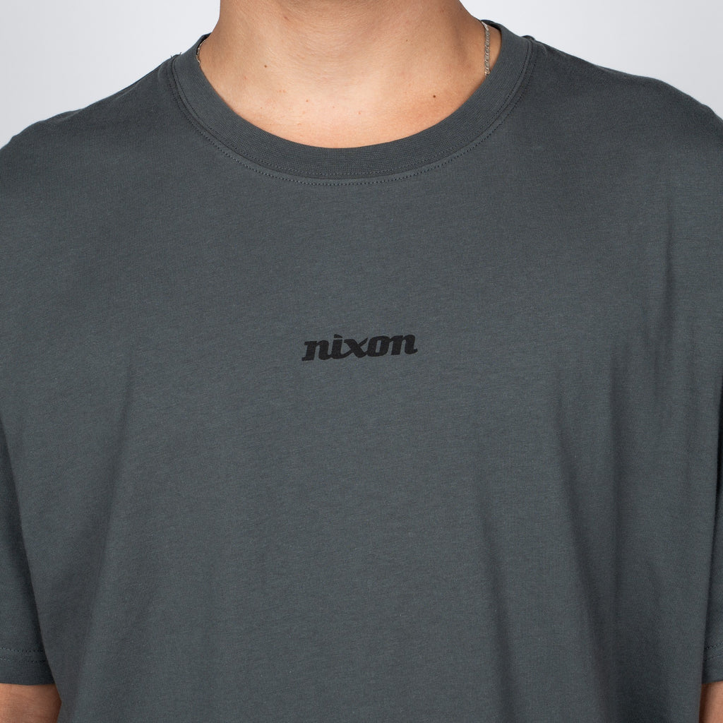Polera Nixon Men Tiny Logo Green