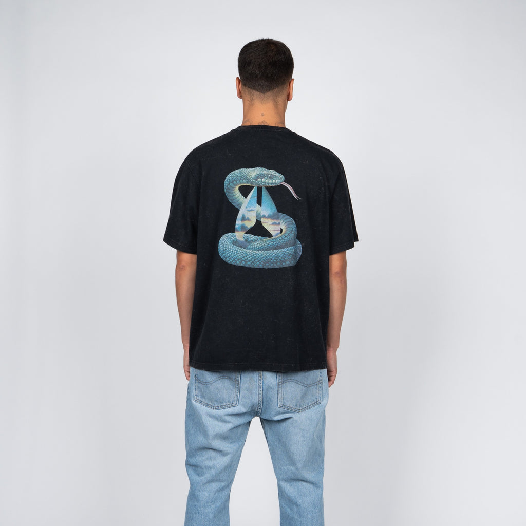 Polera Nixon Men Blue Snake Black
