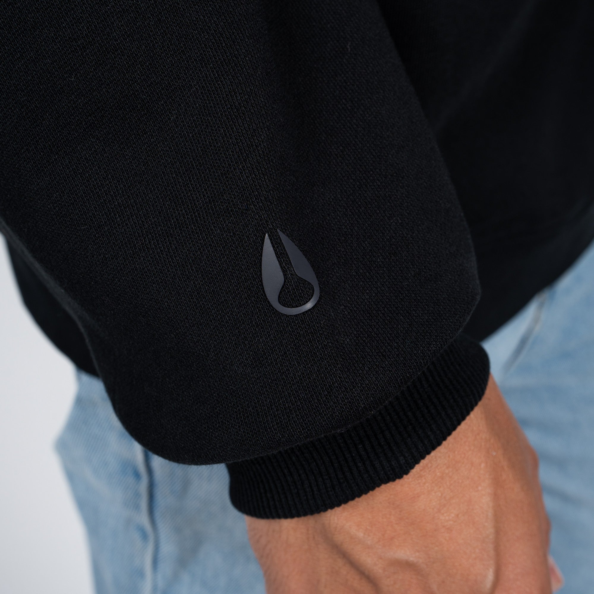 Polerón Half Zipper Nixon Men Tiny Logo Black