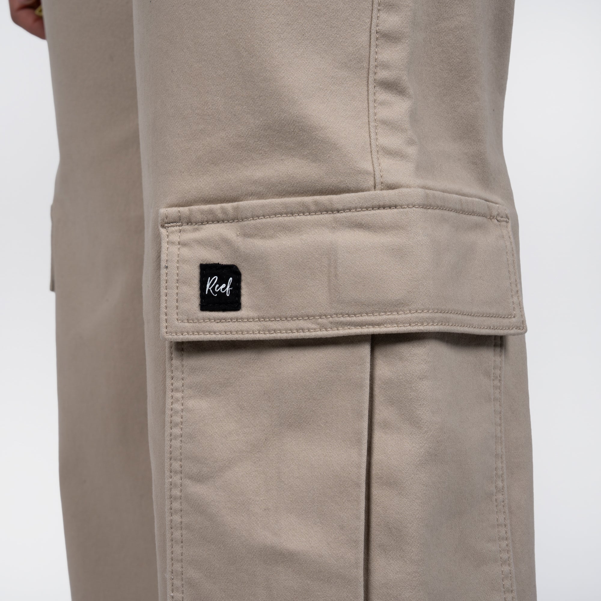 Pantalón Reef Women Cargo Beige