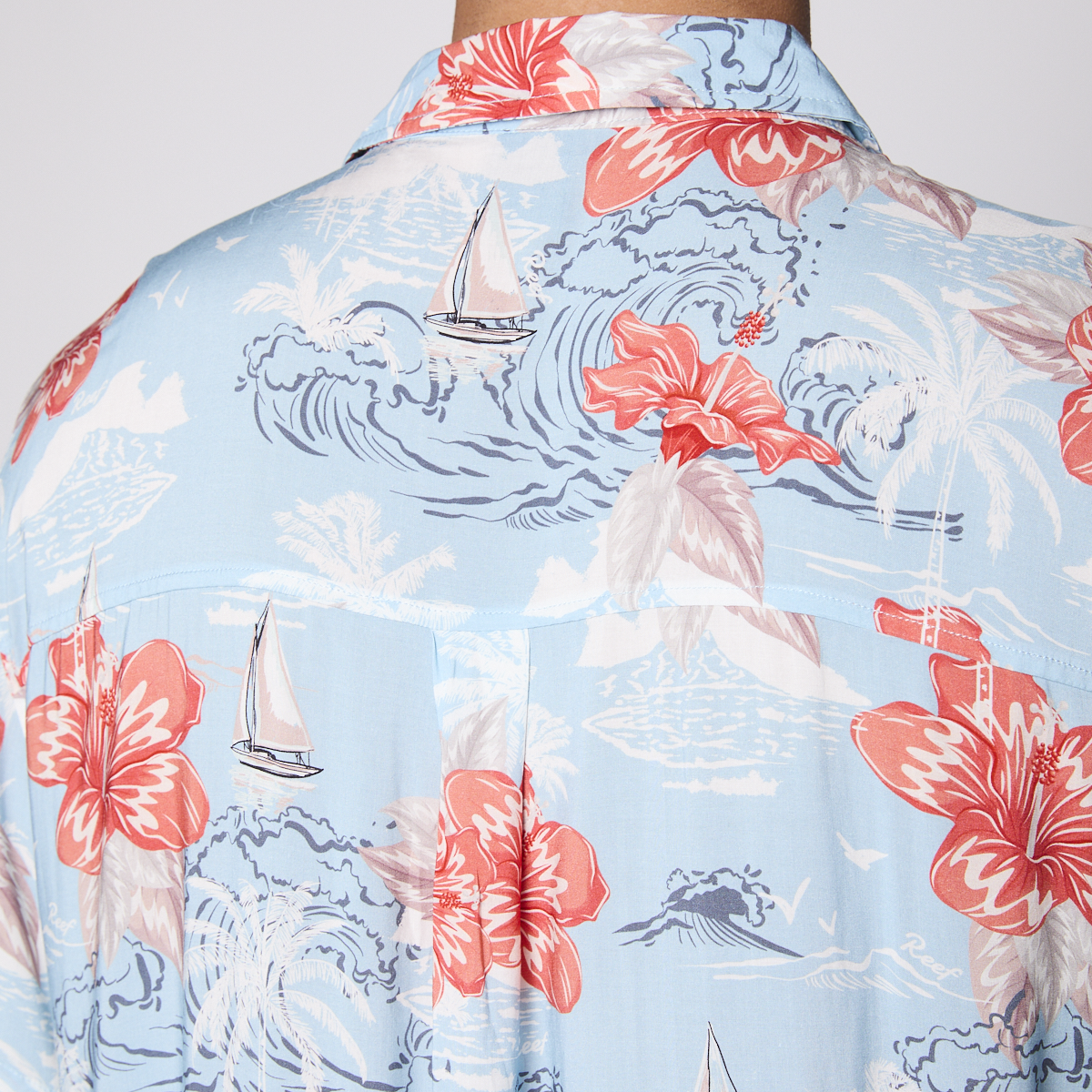 Camisa Reef Men Floreada Celeste
