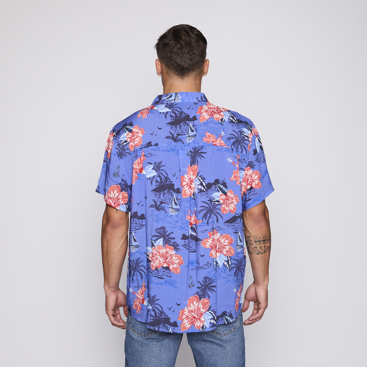 Camisa Reef Men Floreada Azul