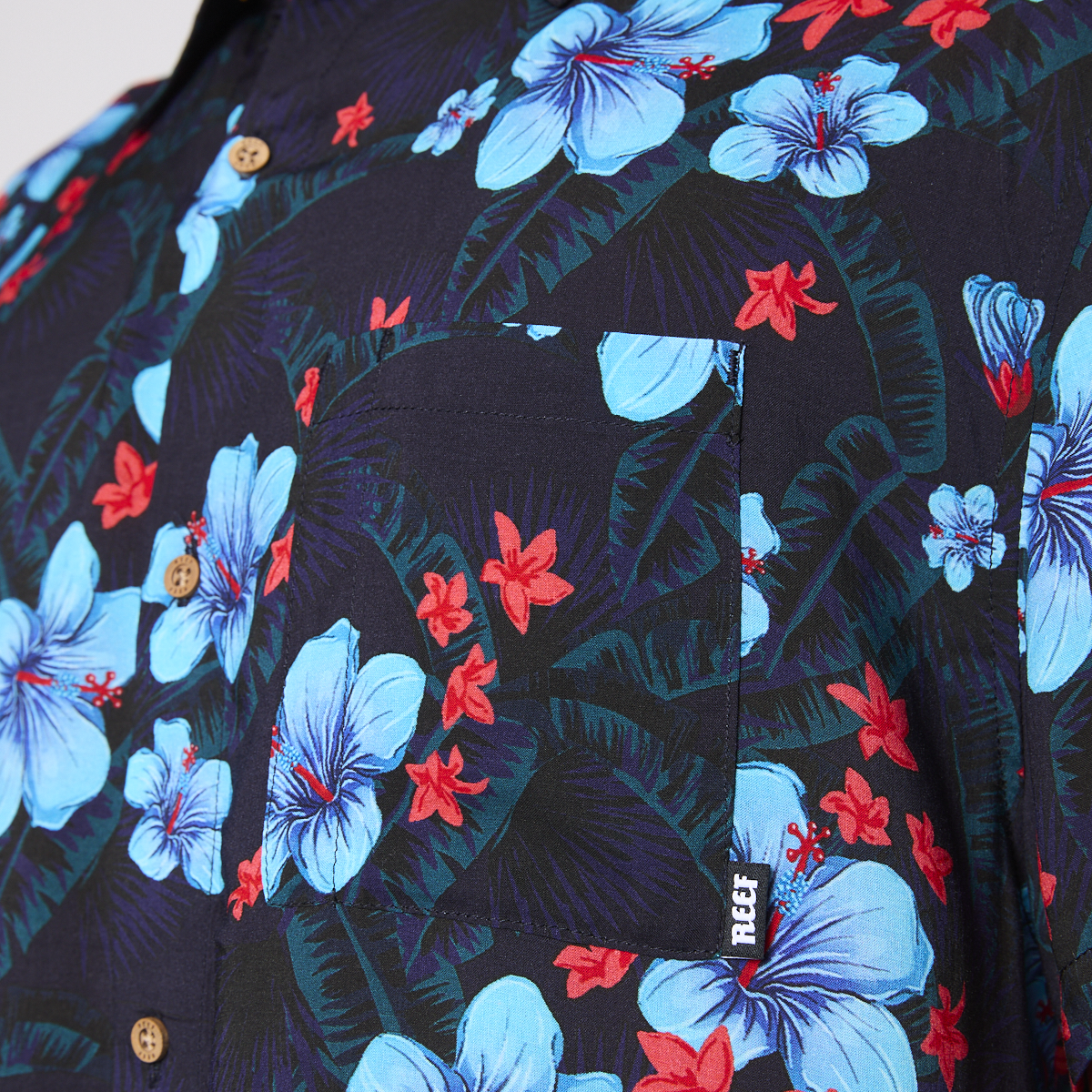 Camisa Reef Men Negra Floreada
