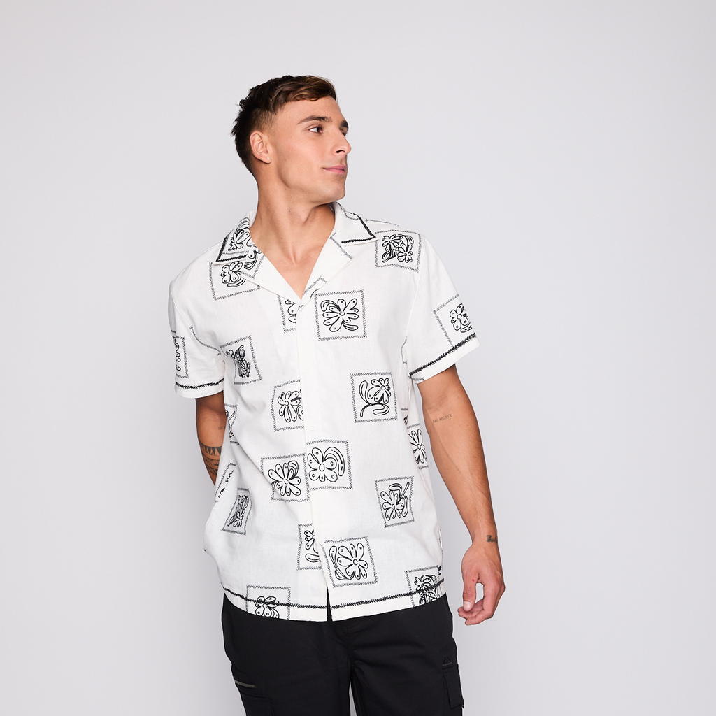 Camisa Reef Men Beige Diseños Negro