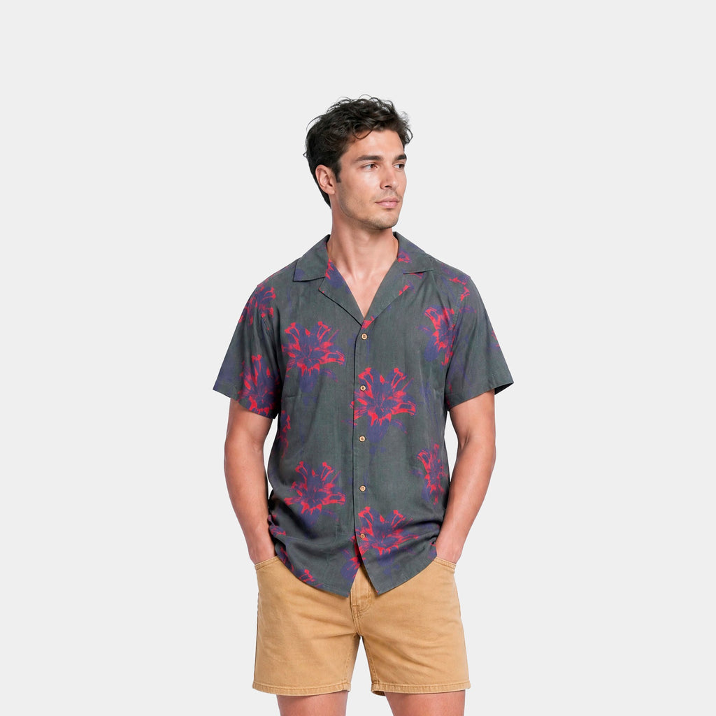 Camisa Reef Men Lyocell Solid Manga Corta Olive