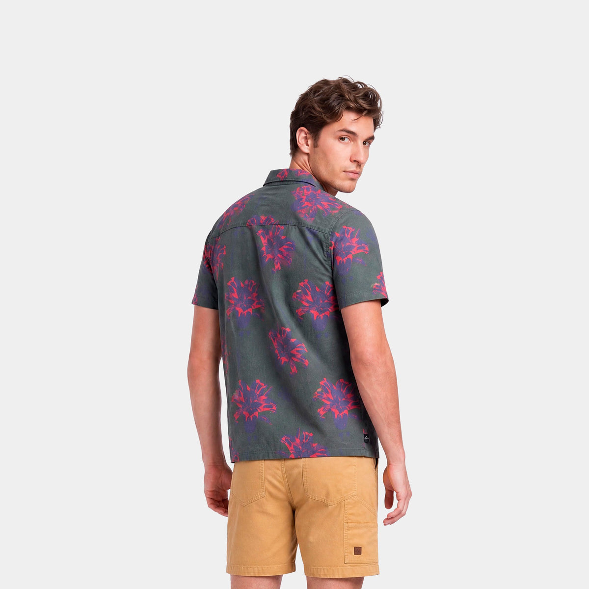 Camisa Reef Men Lyocell Solid Manga Corta Olive