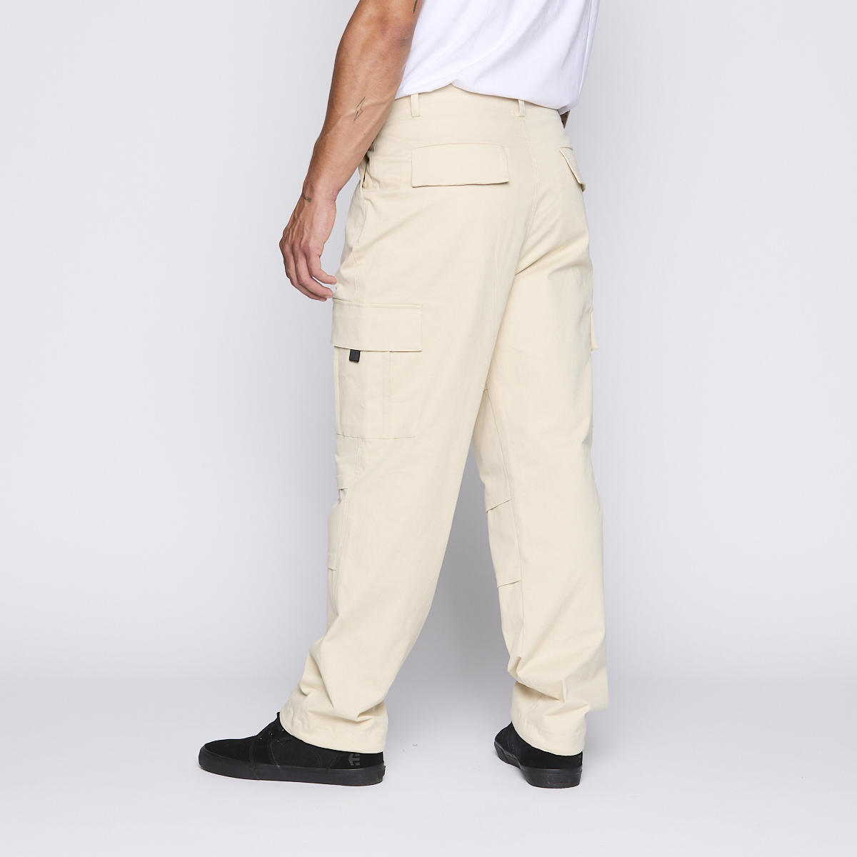 Pantalón Cargo Reef Men Beige