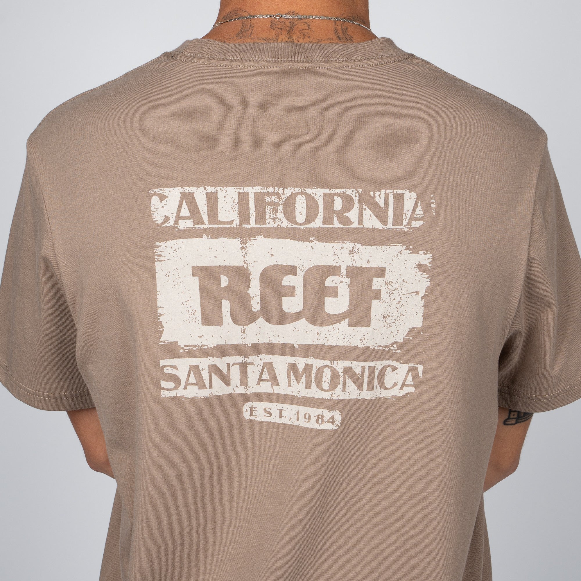 Polera Reef Men Santa Monica Sand