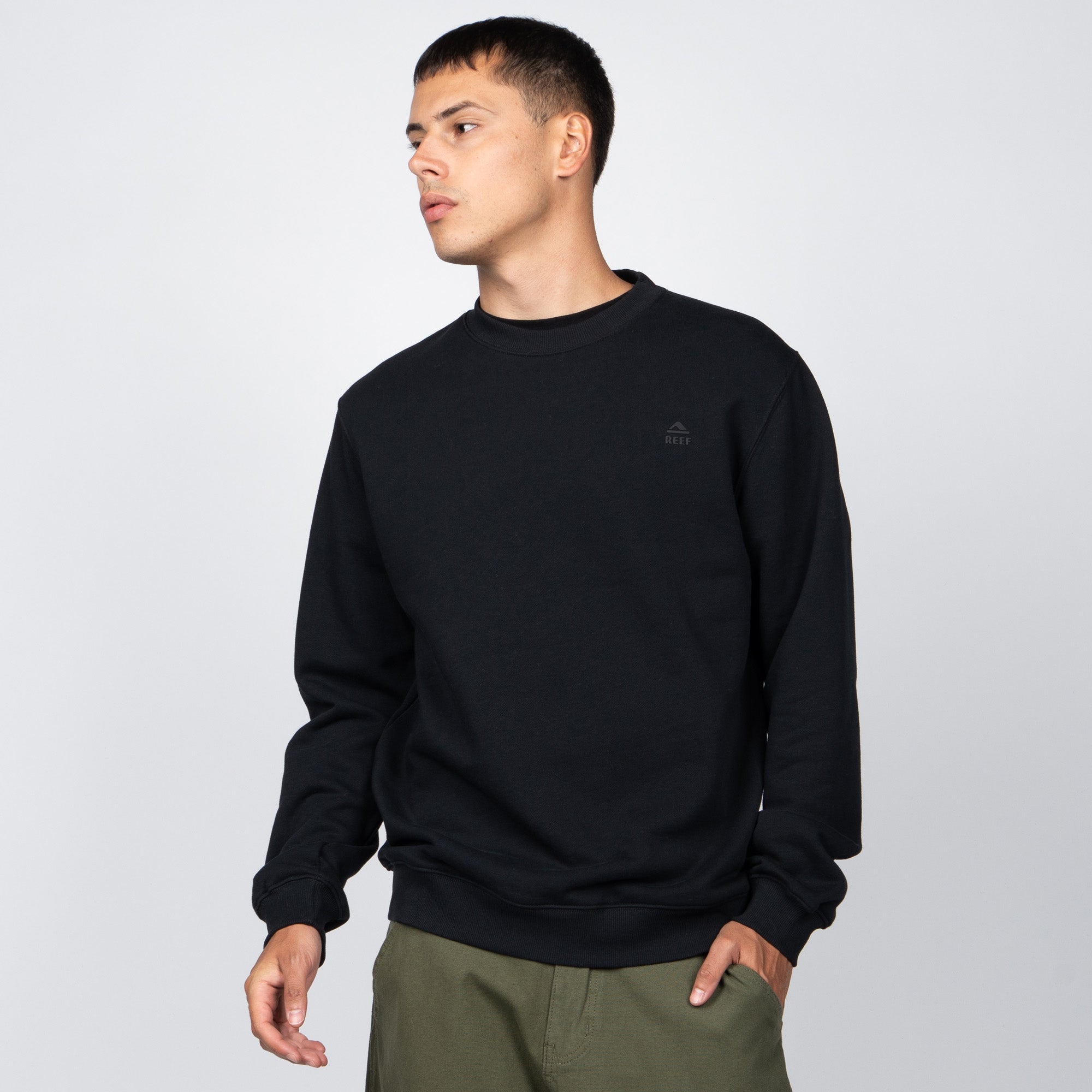 Polerón Reef Men Crew All Black
