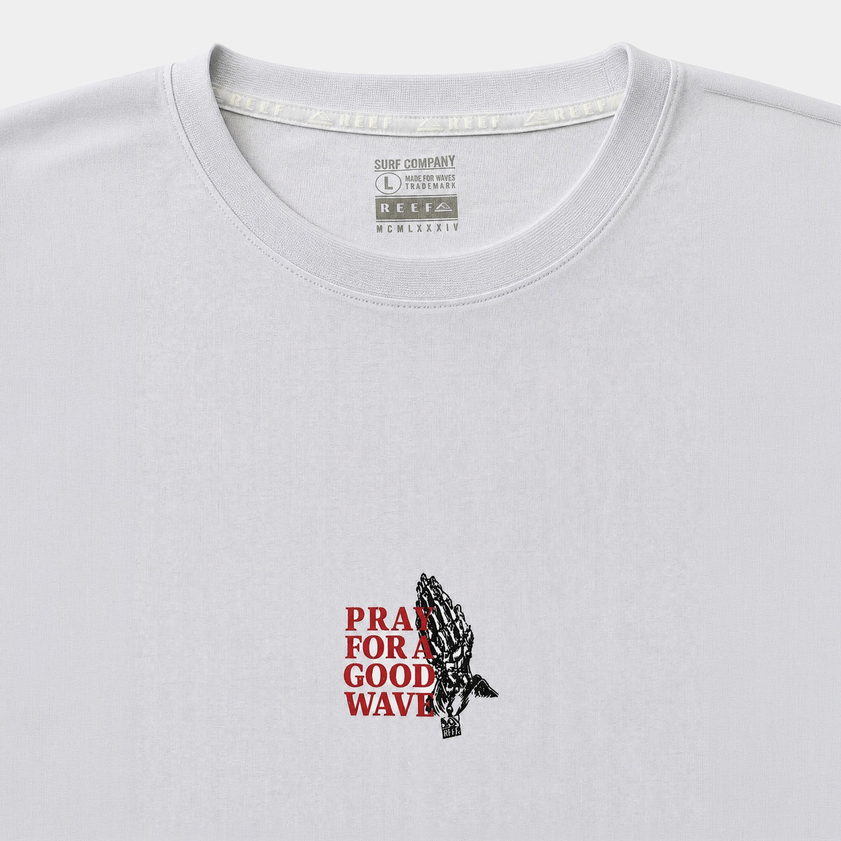Polera Reef Men Pray For a Good Wave White