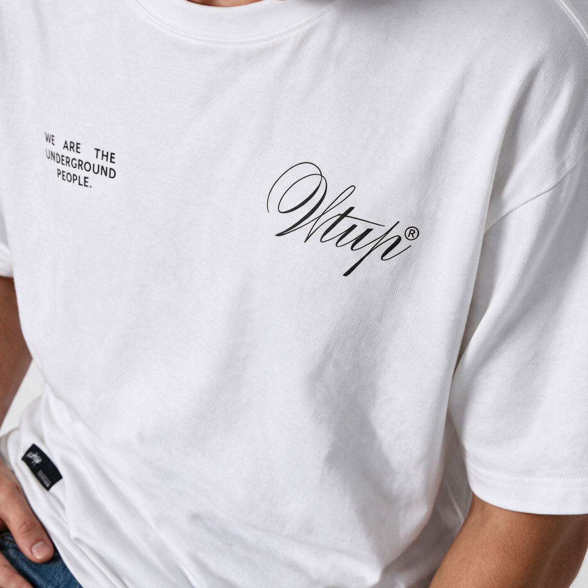 Polera WhatUp Oversize Box Creatives From The Under Blanco
