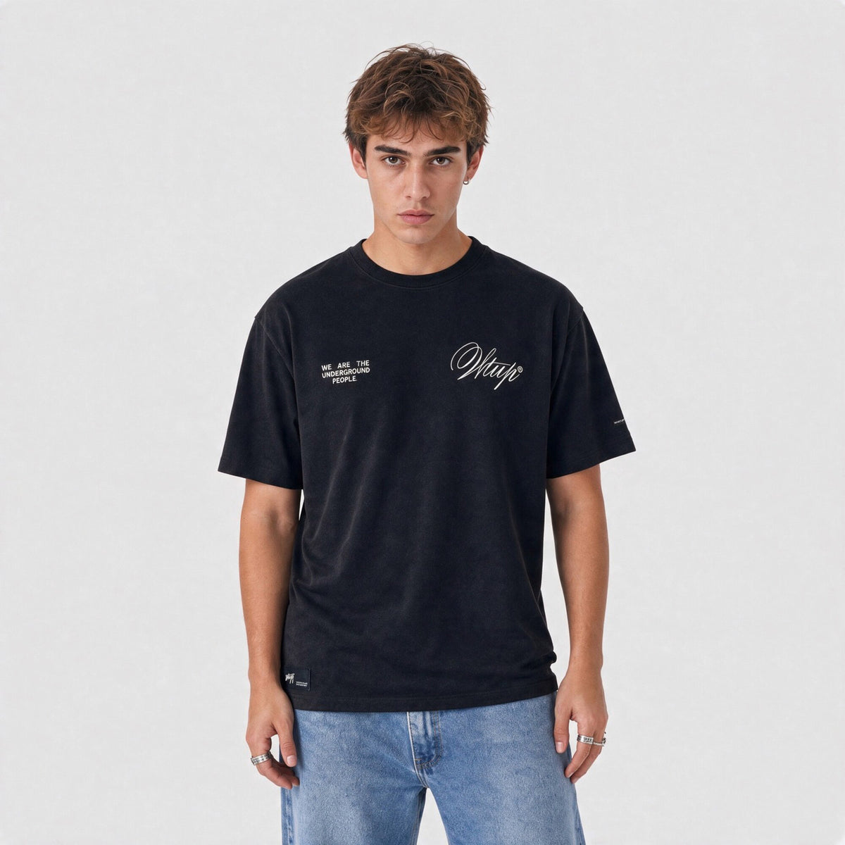 Polera WhatUp Oversize Box Creatives From The Under Negro