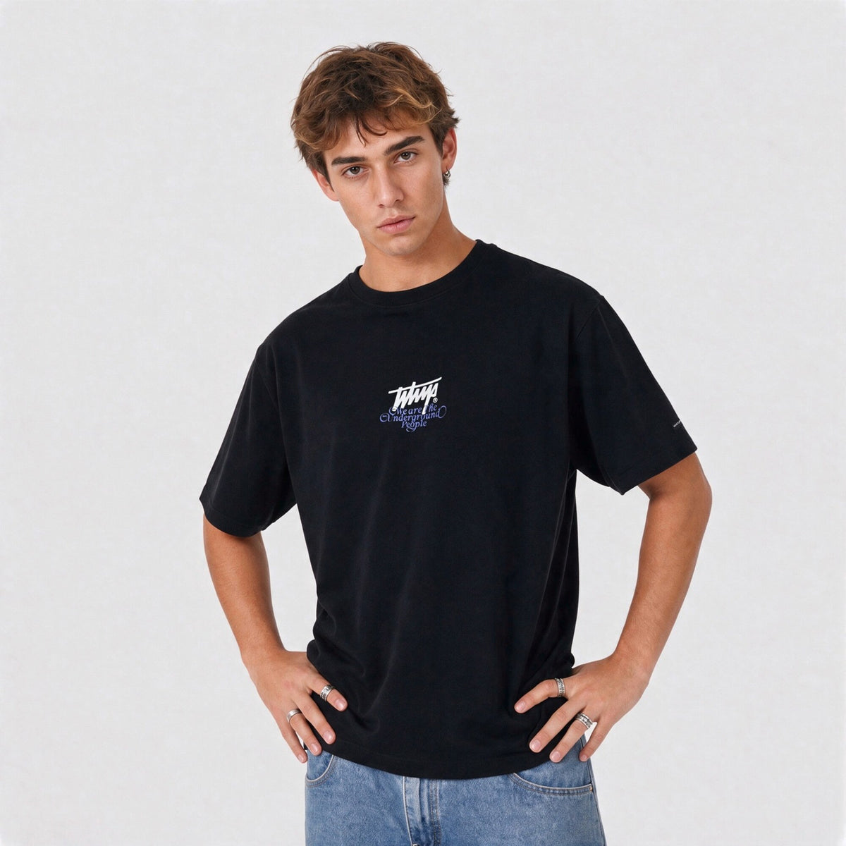 Polera WhatUp Oversize Box Cherry Dice Negro