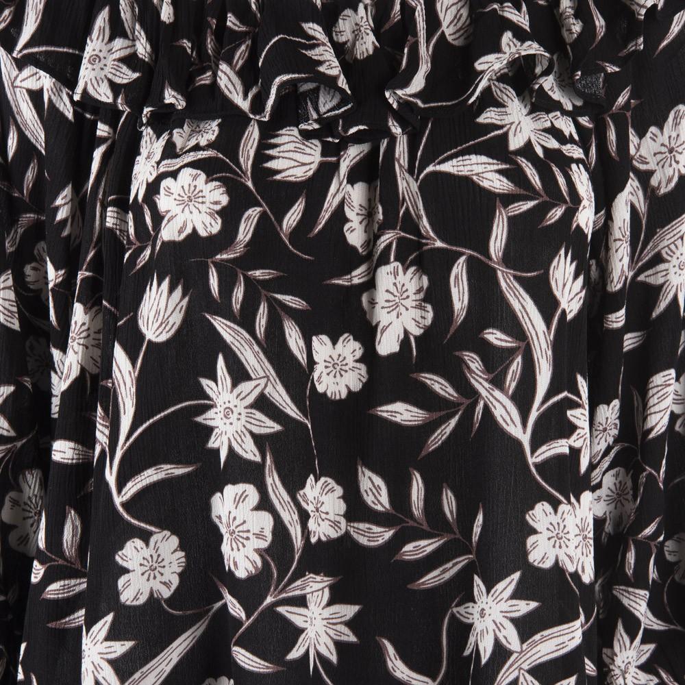 Blusa Negra Flores Blancas Reef