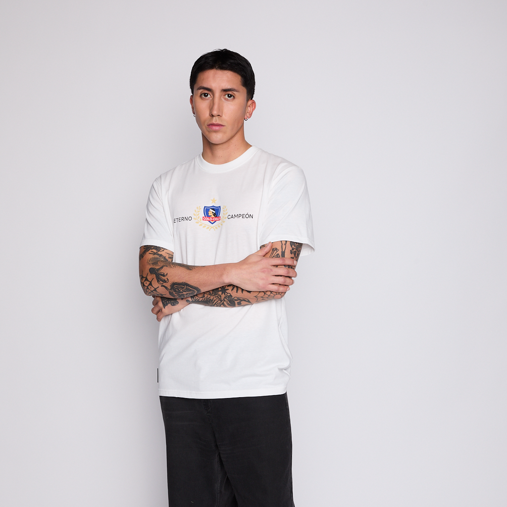 Polera Colo Colo Urbano Hombre Eterno Campeón Blanco Verano