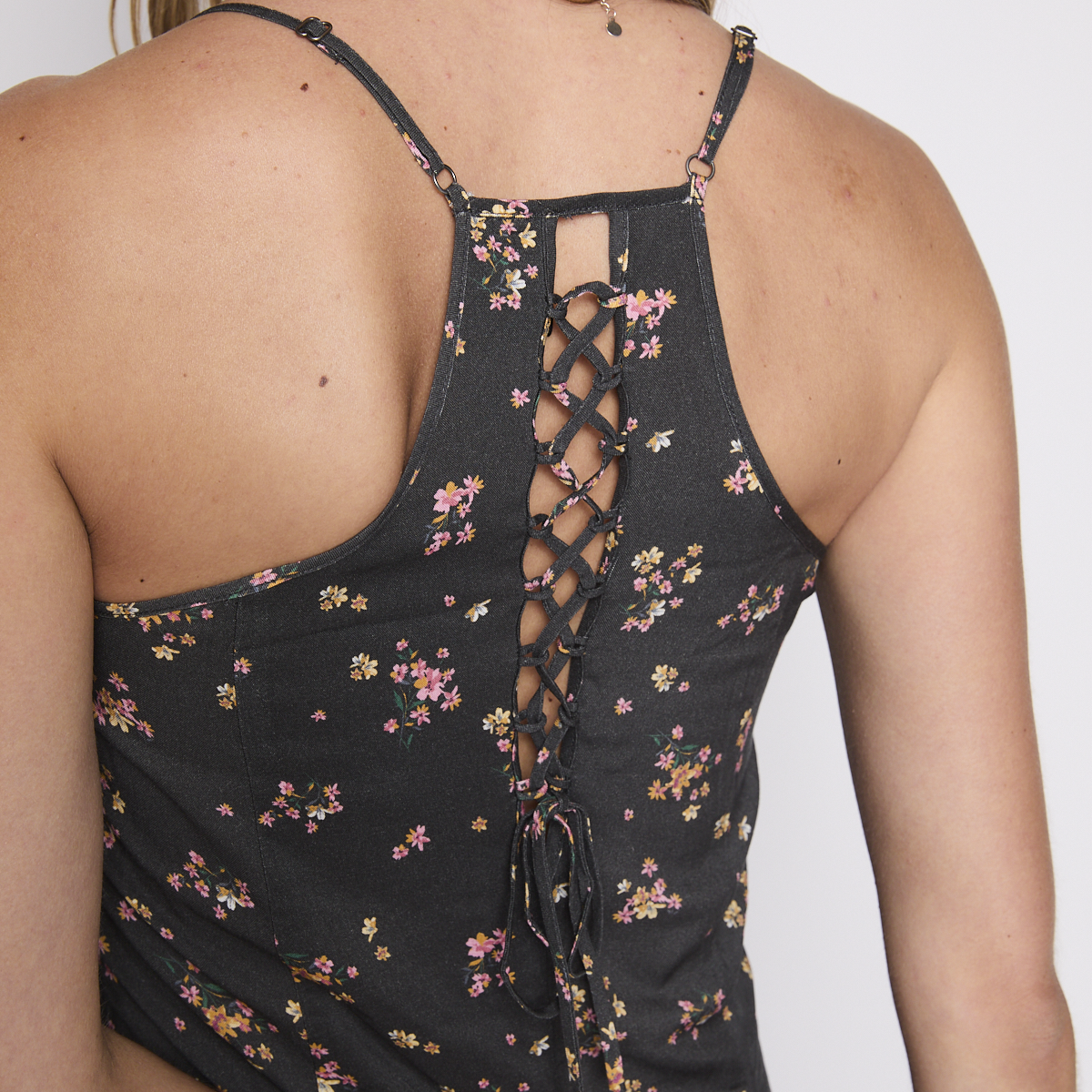 Vestido Reef Women Soft Black Flowers Buttons