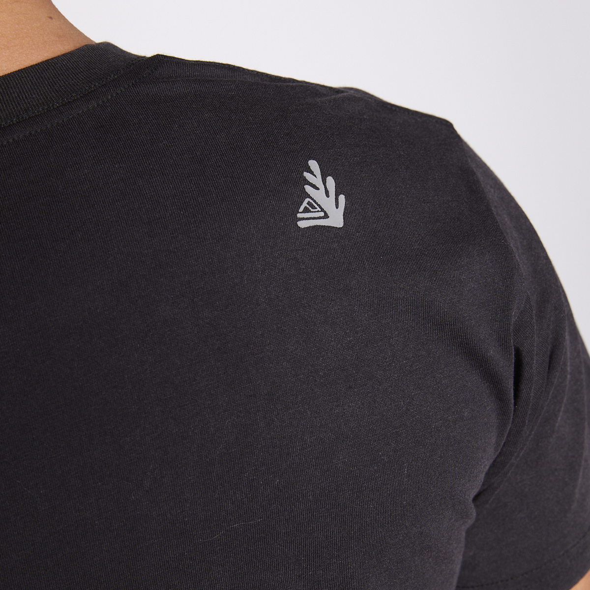 Polera Reef Men Clean Black