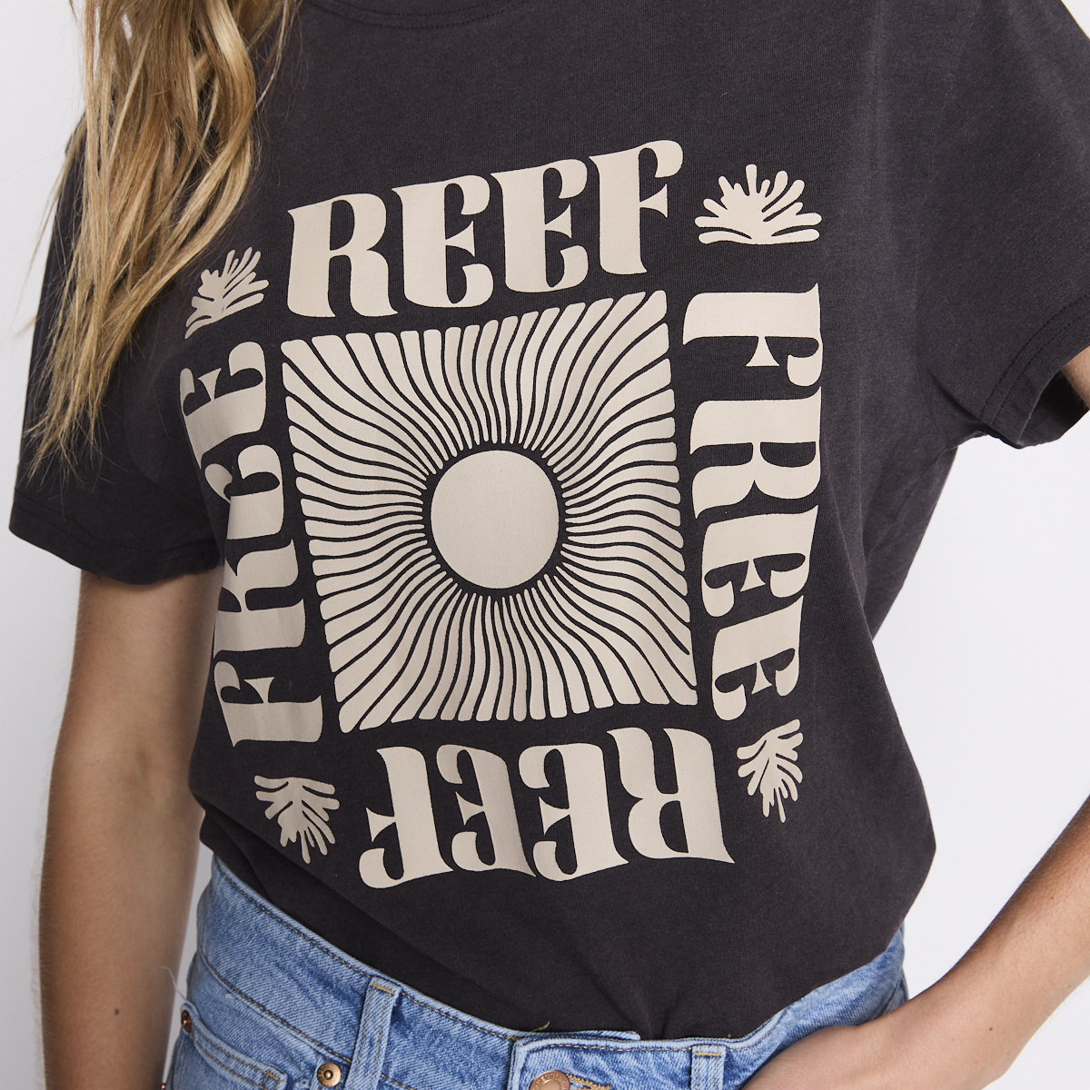 Polera Reef Women Black Beige