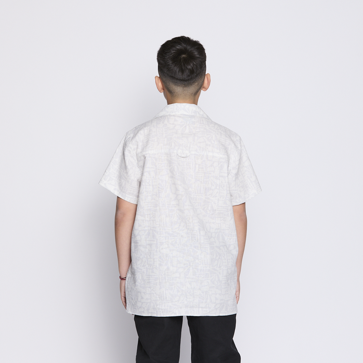 Camisa Reef Kids Gris Diseños Gris Oscuro
