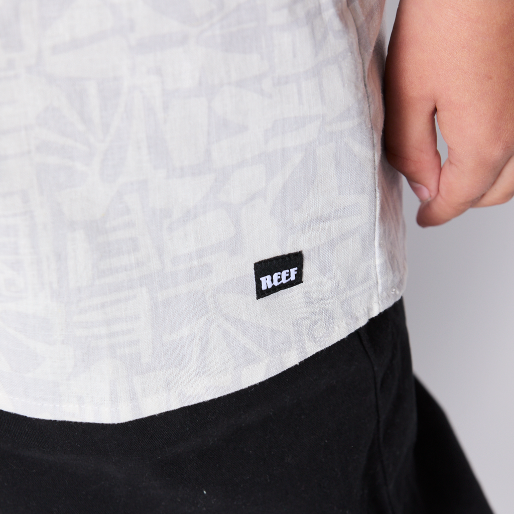Camisa Reef Kids Gris Diseños Gris Oscuro