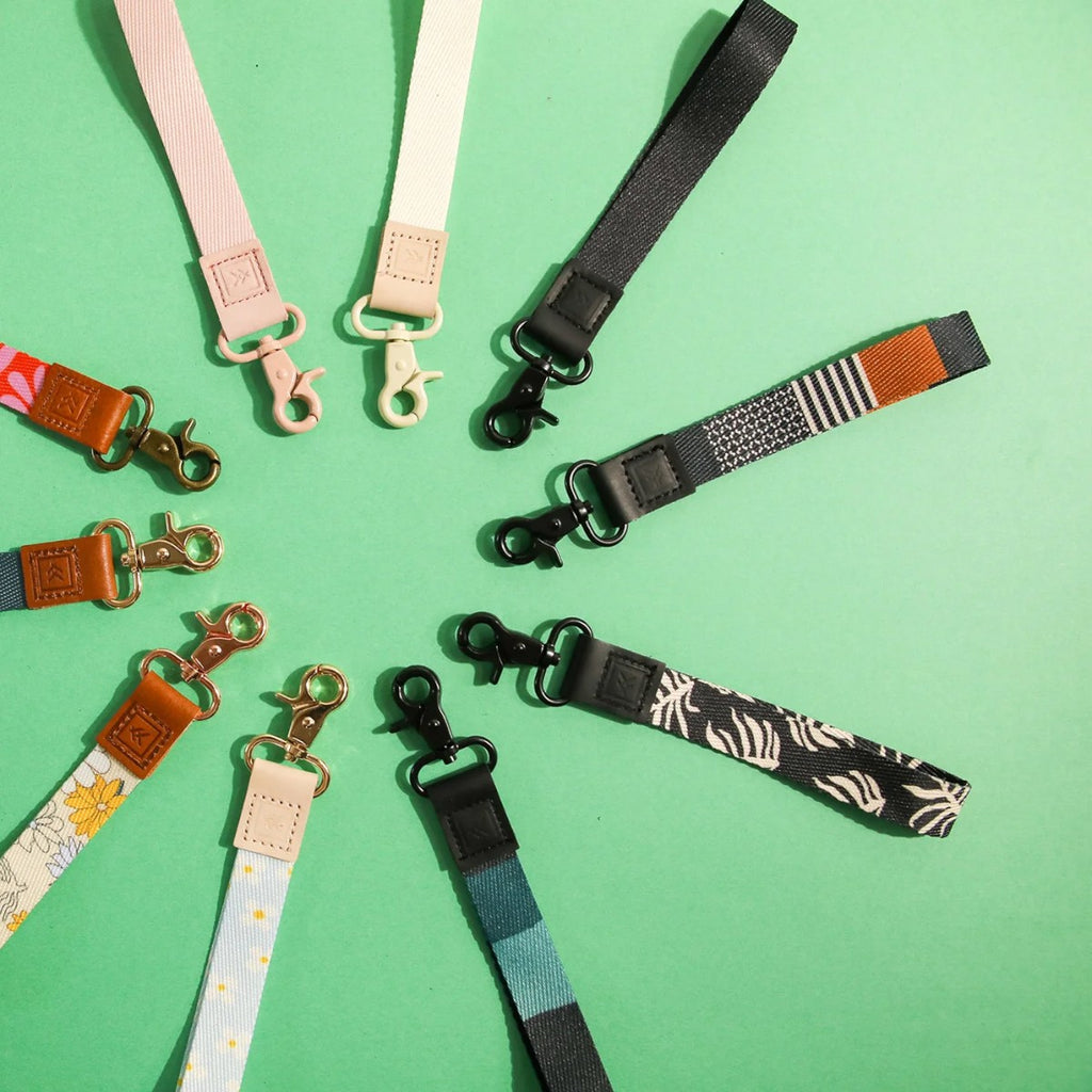 Wrist Lanyard Thread Sanders
