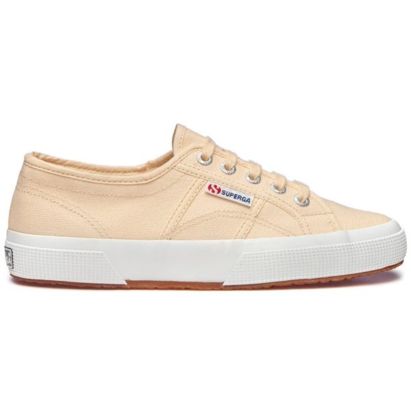 superga beige